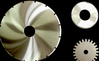 直刃・鋸刃・ミシン目刃で押切り・溝入れする